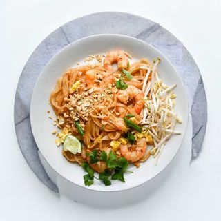 Pad thai with pivo free