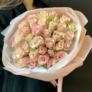 Букет з 35 троянд Пінк Атена