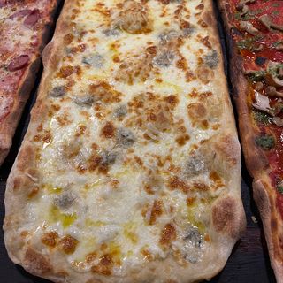 Pizza 4 Formaggi (80 Cm.)