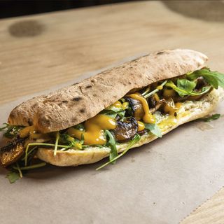 Bocadillo de Setas y Quesos