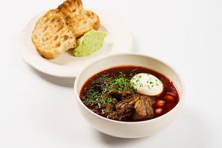 Борщ з телятиною (550г)