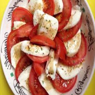 Salada de Tomate & Mozarela