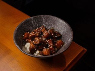 Свинина в соєвому по-китайськи (300g)