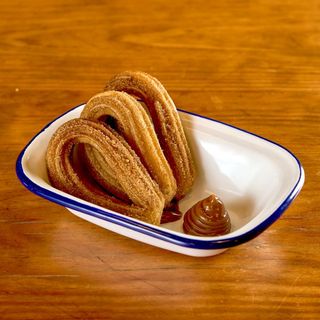 Churros com doce de leite