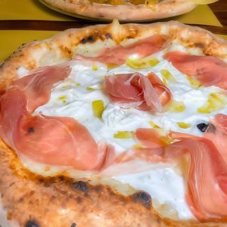 Stracciatella e crudo