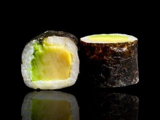 HOSOMAKI Z AWOKADO 8 szt.