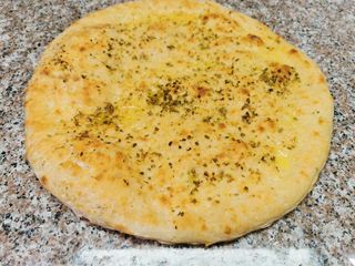 Focaccia cu măsline