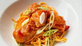 Crispy Noodles With Sweet And Sour Sauce