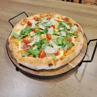 Pizza Fina s pršutom