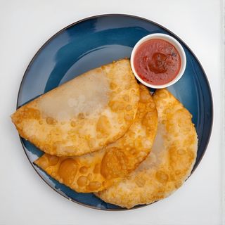 Чебуреки (2шт)