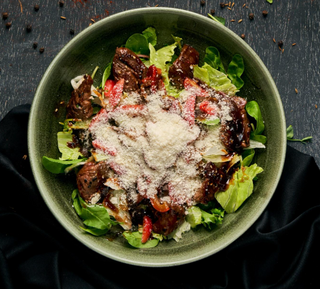 Salata calda cu muschi de vita