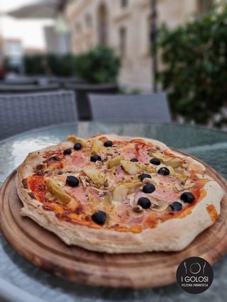 ● Pizza La Capricciosa