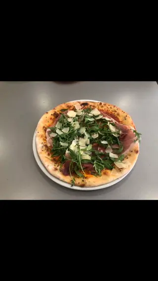 Pizza specialita internazionale singola apicella