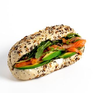 Bocadillo Semillado Salmón y Aguacate