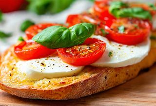 Foccacia z mozzarella - 32 cm