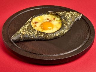 Хачапурі по-аджарськи 4 сири (300g)
