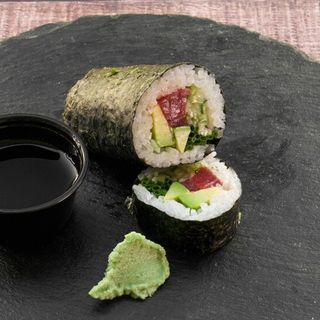 Futomaki De Atún (8 Pzs.)