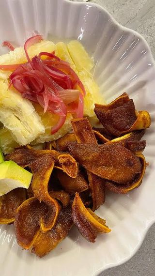 Orejitas de cerdo (ración)