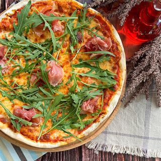 პიცა პროშუტო