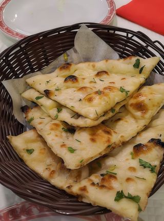Cheese Garlic Naan