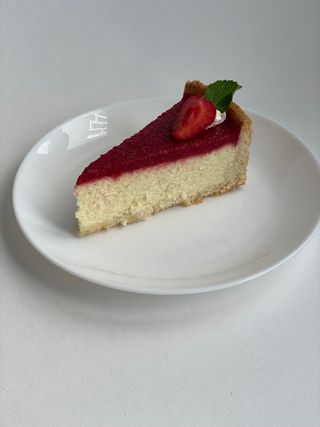 Чизкейк полуничний (110г)