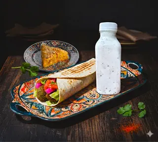 TORTILLA WRAP FALAFEL XXL, AYRAN, BAKLAWA ORZECHOWA