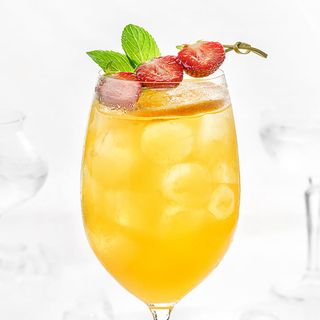 Limonadă cu fructul pasiunii și castravete