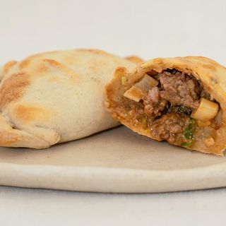 Empanada de Carne de Vitela Picante