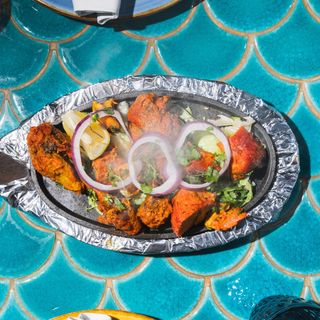 CHICKEN SHASHLIK ( POLLO )