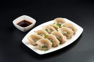 Корейские пельмени вареные 