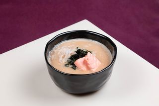 Вершковий суп з лососем (300г)