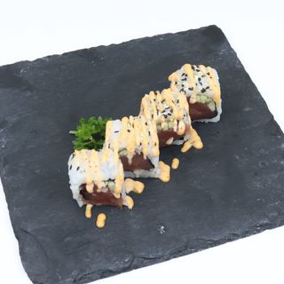 Uramaki spicy maguro