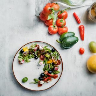 Греческий с соусом песто (250г)