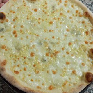 Pizza 4 Formaggi (30 Cm.)