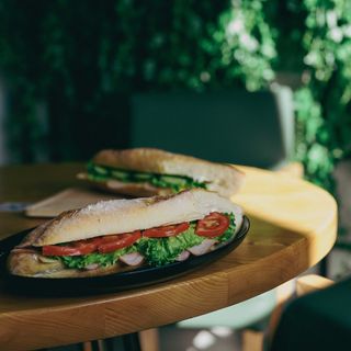 Сандвич с пуешко филе