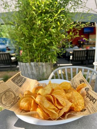 Домашен картофен чипс с пушен пипер