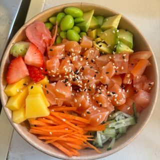 Poke Bowl de Salmão