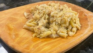 Fasole păstăi sote  cu usturoi