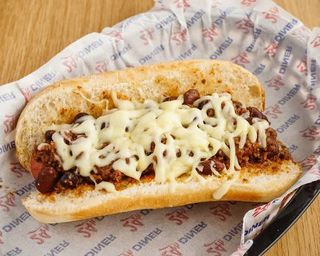 Diner Chili Dog