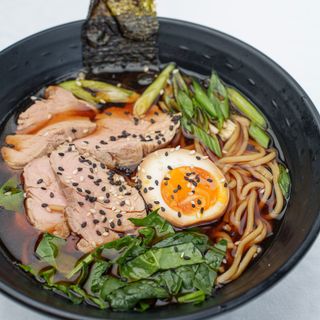 Рамен със свинско бонфиле (300г)