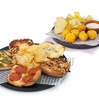 1 Rueda di MontyPizzas + 1 appetizer