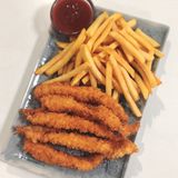 Palitos de Pollo + patatas