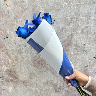 Media Docena De Rosas Azules