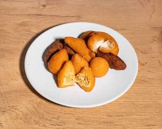 15 Unidades Mix de Mini Salgados