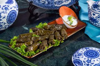 ტოლმა ვაზის ფოთოლში