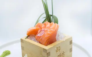 Sashimi salmone 6 pezzi