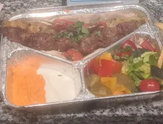 Adana Lahm 2 Brochettes