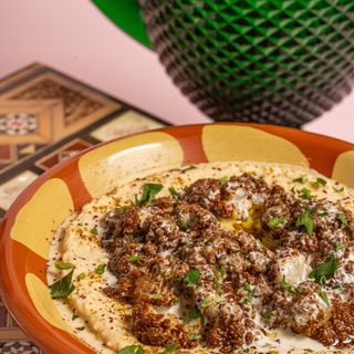 (Cauli)Flower Power Hummus