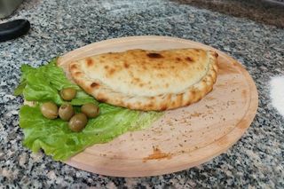 Calzone pizza