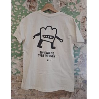 SOMEWHERE OVER THE OVEN TSHIRT SIZE M